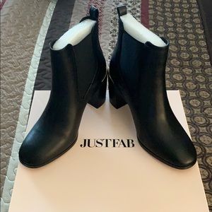 BRAND NEW WOMEN’S BOOTIES